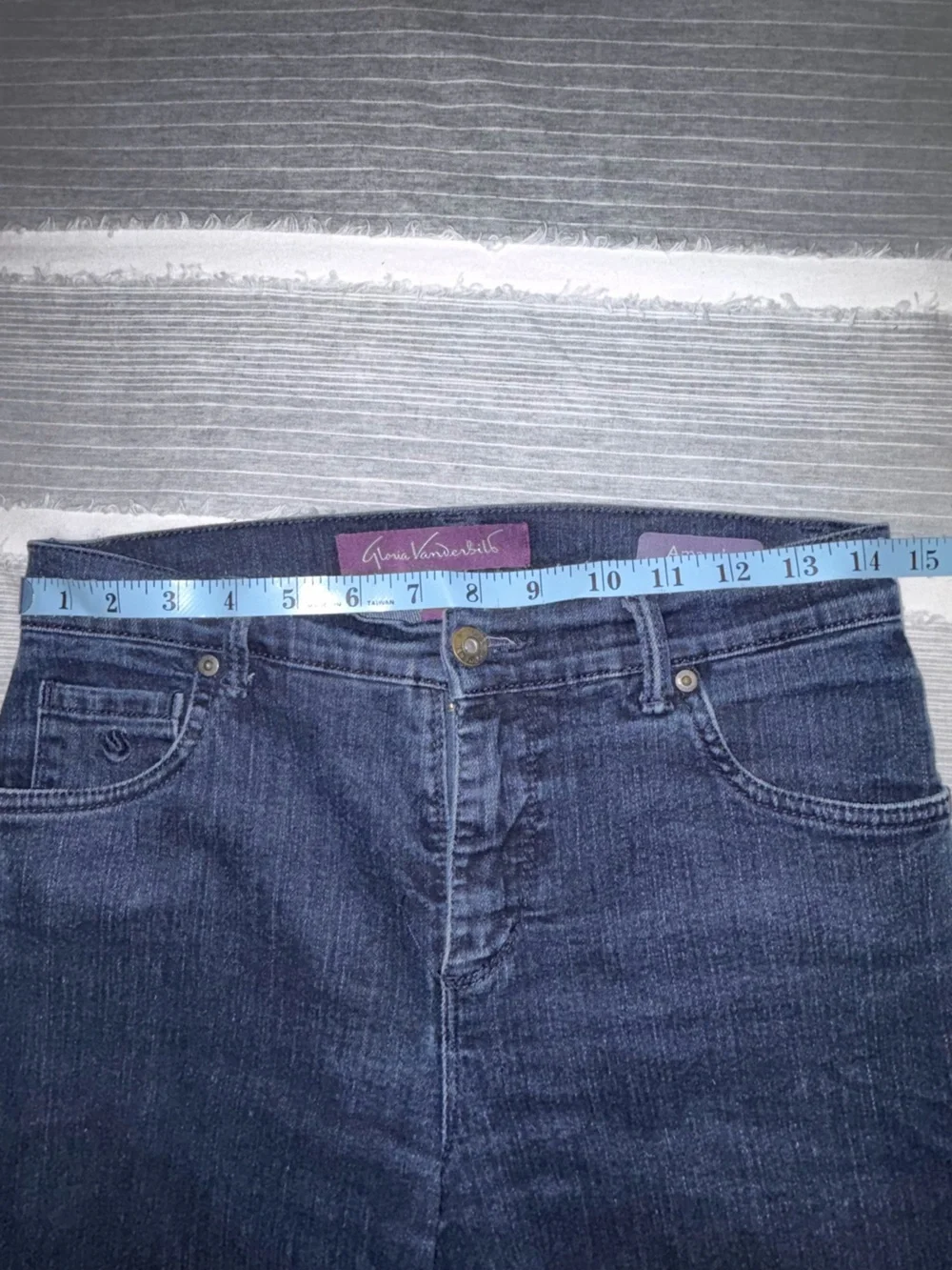 Amanda Dark Indigo Straight-Leg Jeans size 2 missy short Gloria Vanderbilt
